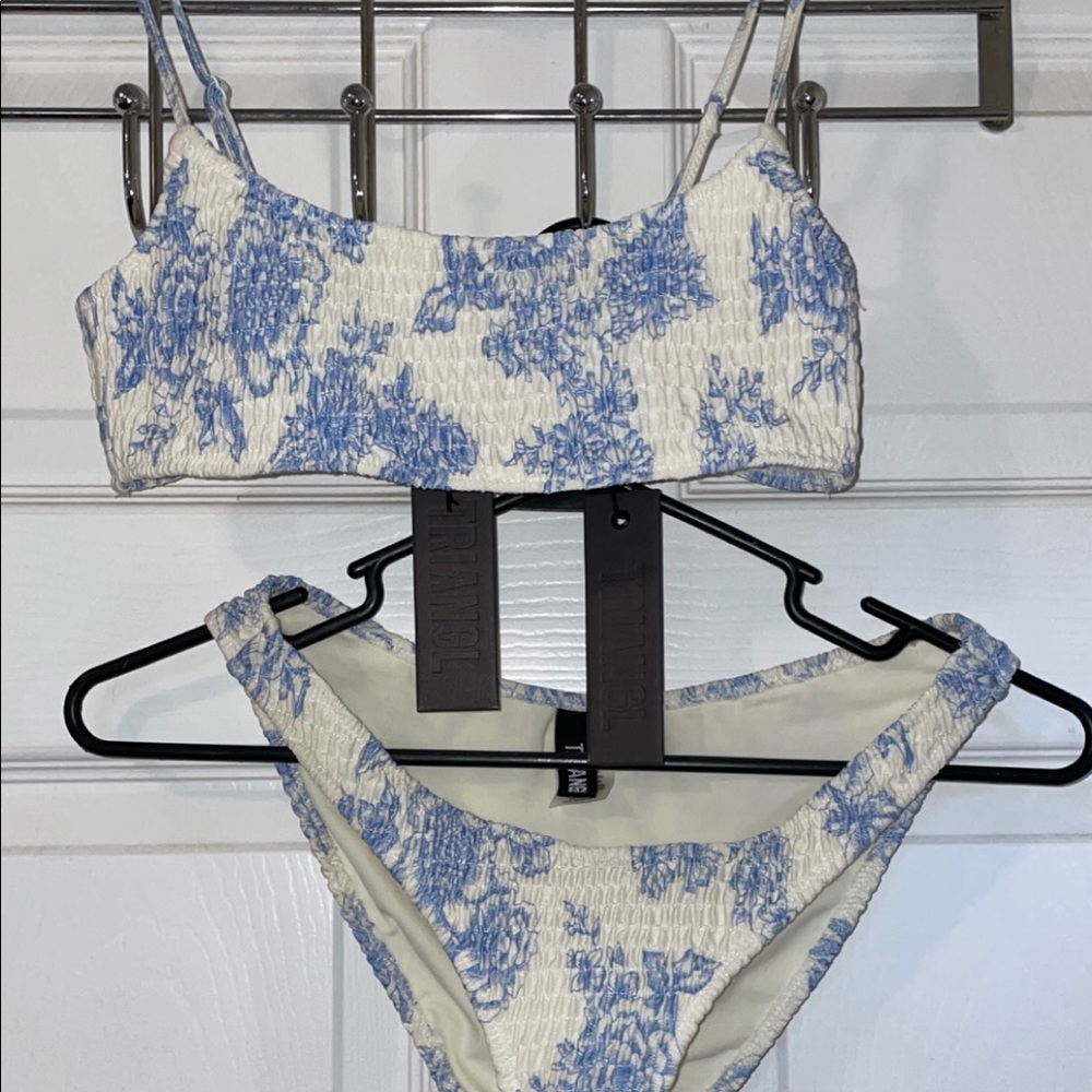 NWT TRIANGL bikini set